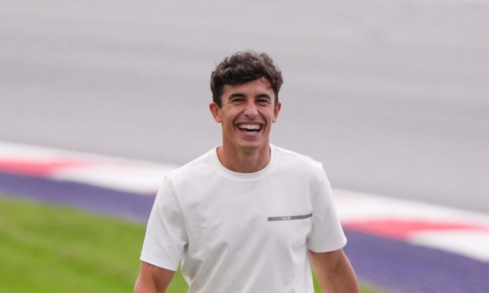 Marc Marquez sorridente durante il weekend del GP d'Austria 2023 (© Gresini Racing)