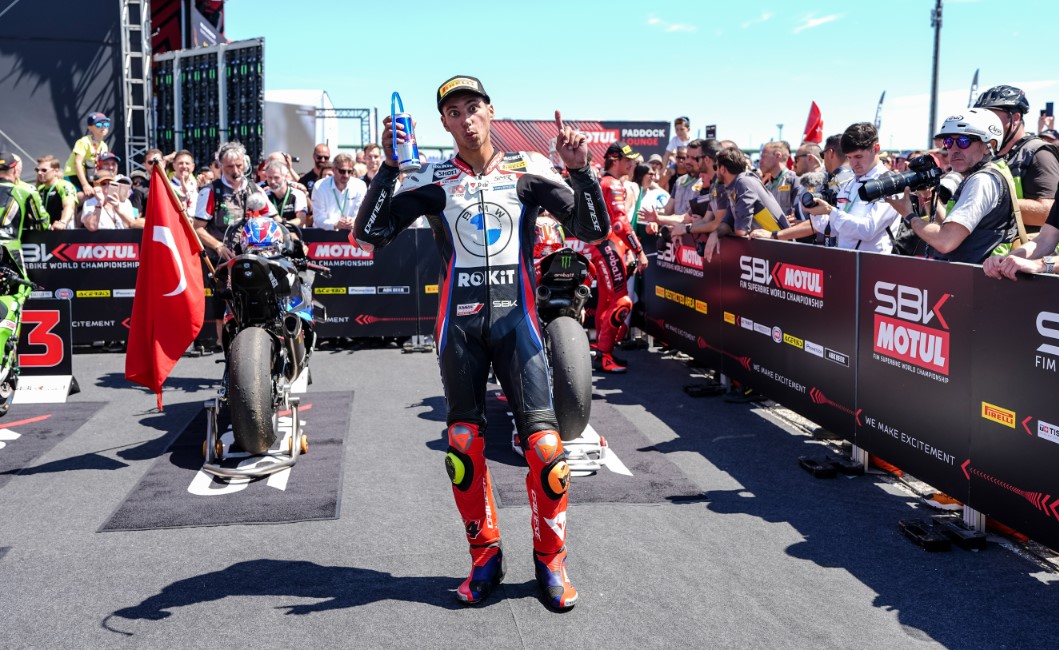 Toprak Razgatlıoğlu, vincitore anche della Superpole Race e di Gara 2 a Misano