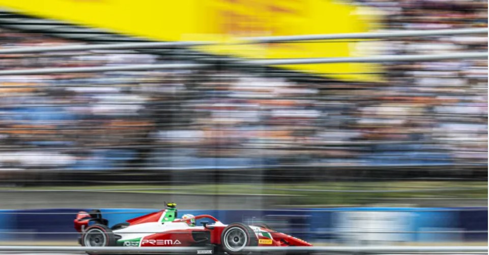 Kimi Antonelli vince la Feature Race di F2 all'Hungaroring