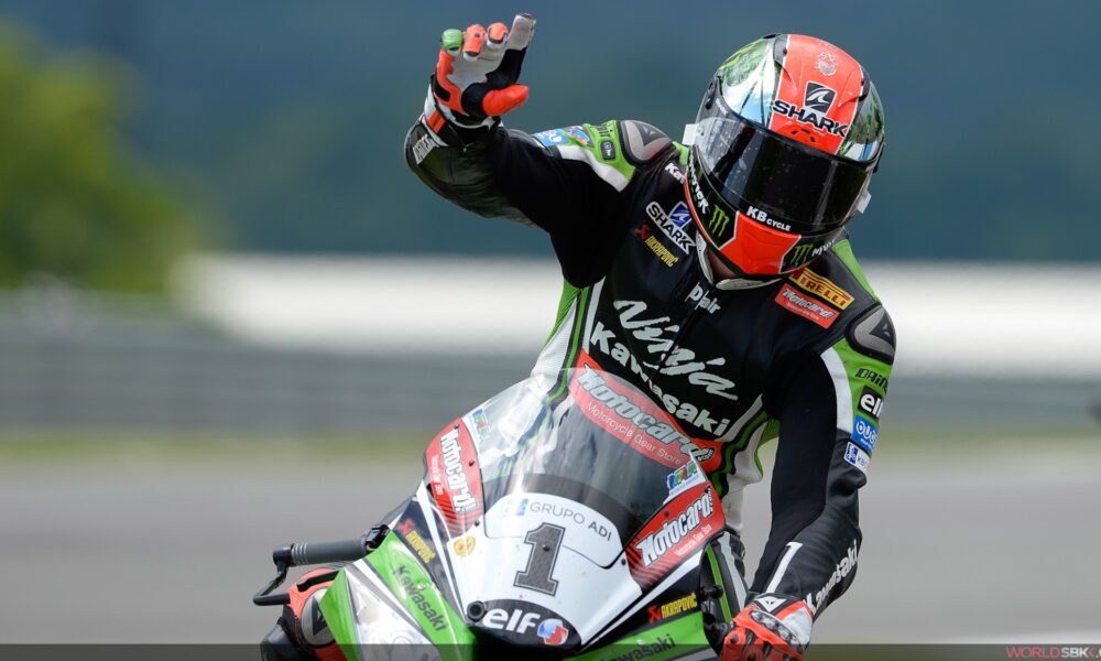 Tom Sykes recordman di vittorie a Donington Park