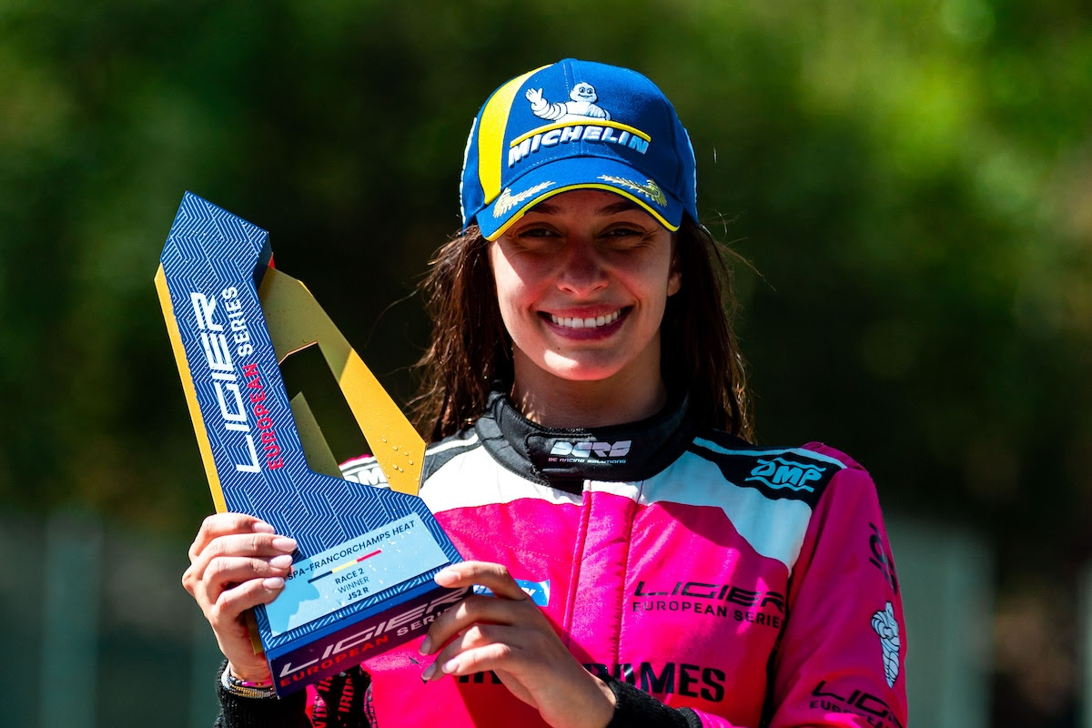 Marta Garcia festeggia la sua prima vittoria nella Ligier European Series