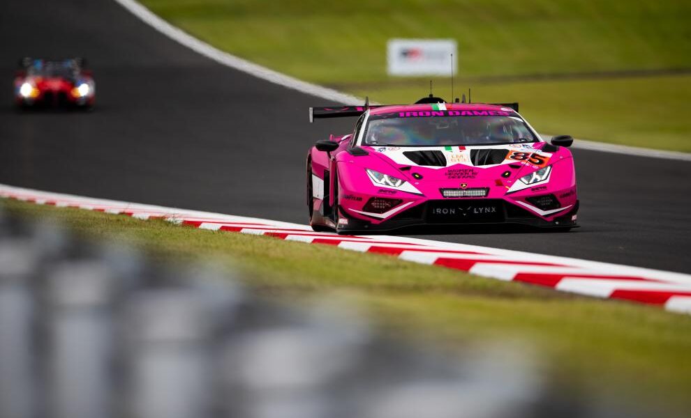 WEC 6 Ore Fuji 2024 LMGT3, Lamborghini Iron Dames in lotta per la vittoria (© FIA WEC)