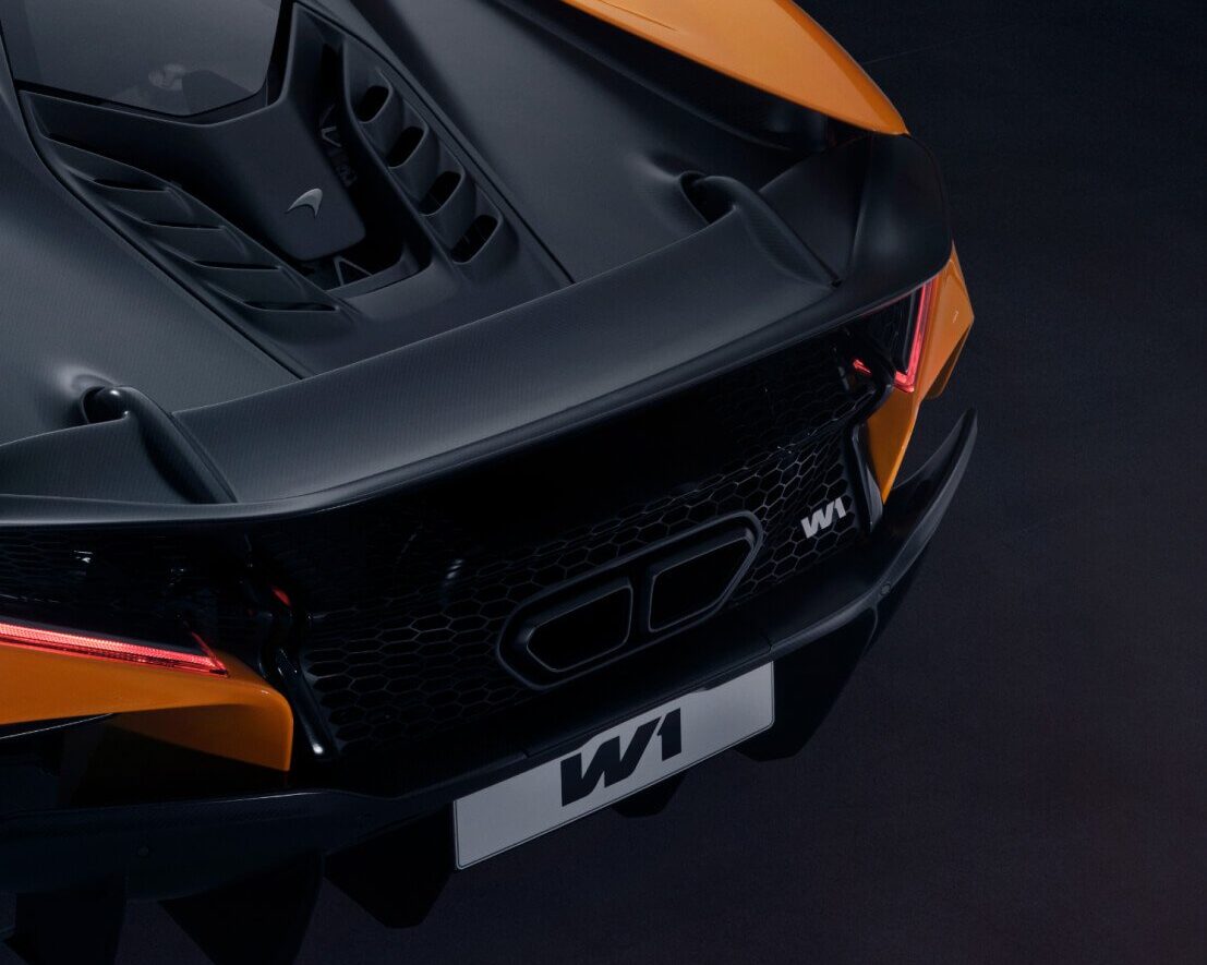 ala posteriore mclaren w1