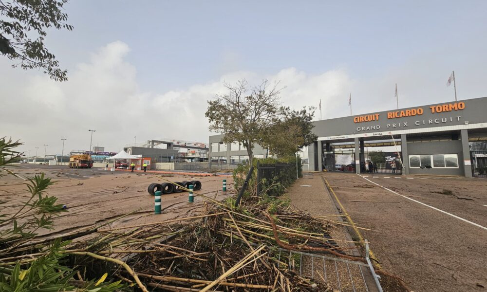 I danni dell'alluvione intorno al circuito di Valencia