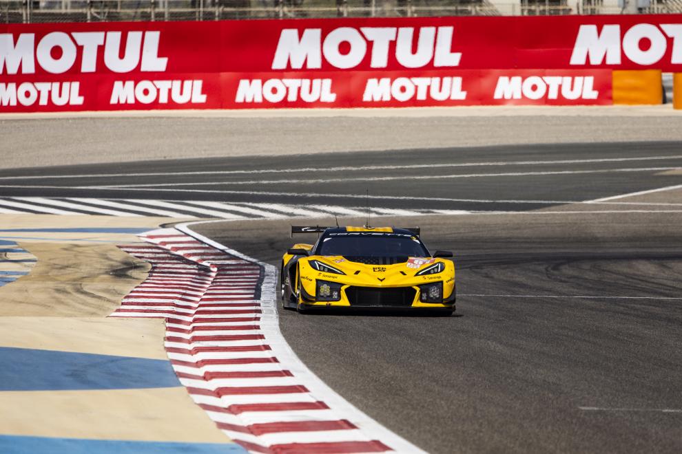 La #81 Corvette in testa alla 8 Ore del Bahrain (© WEC)