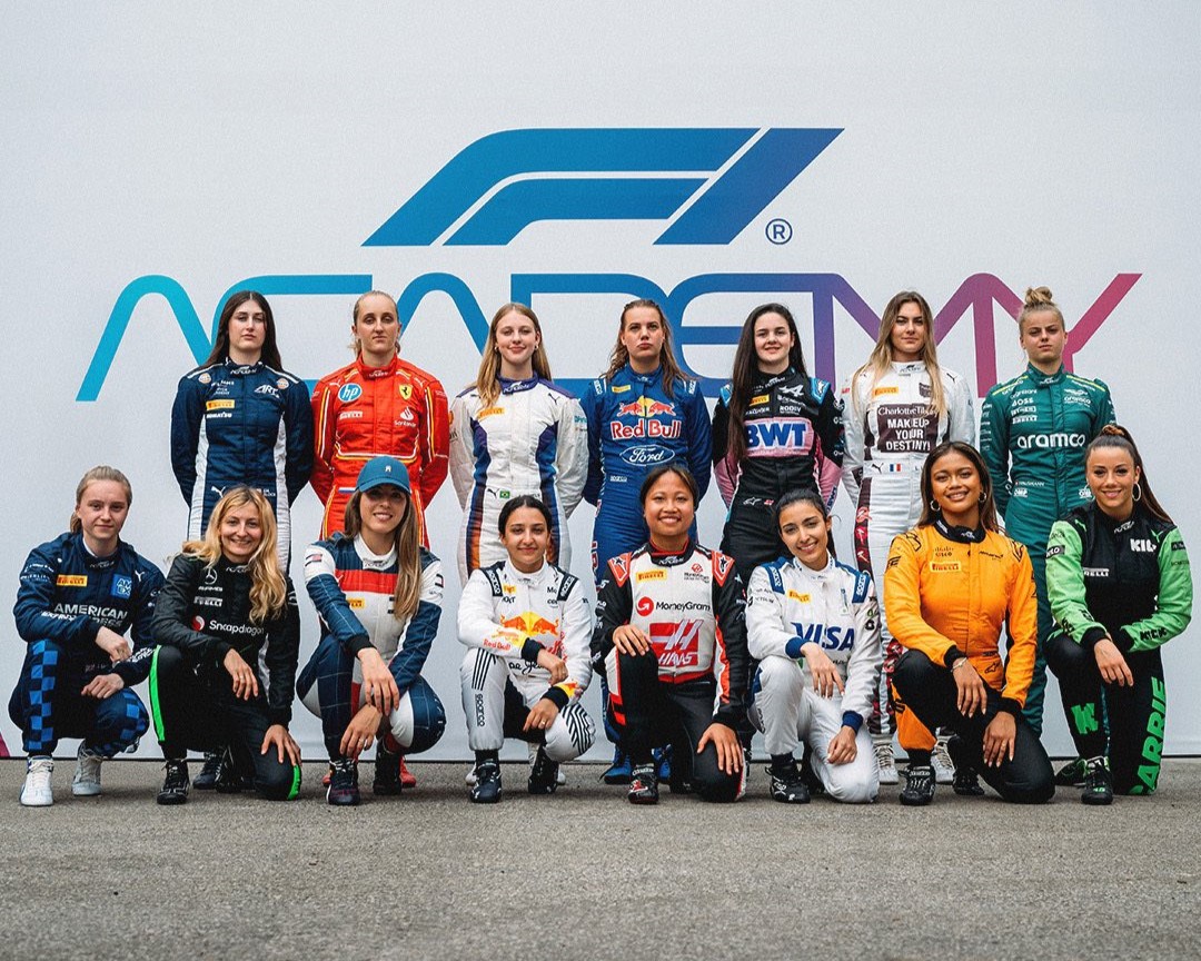 Le ragazze della F1 Academy prima dei test in Qatar