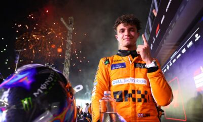 Lando Norris festeggia la vittoria a Singapore 2024