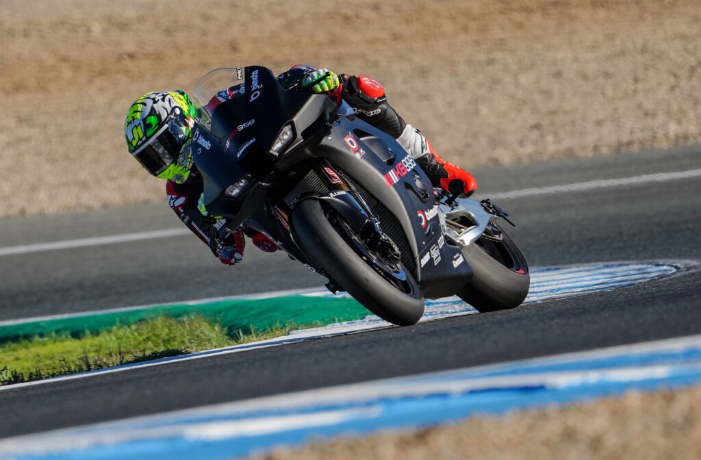 Axel Bassani sulla nuova KB998 a Jerez (© WorldSBK)