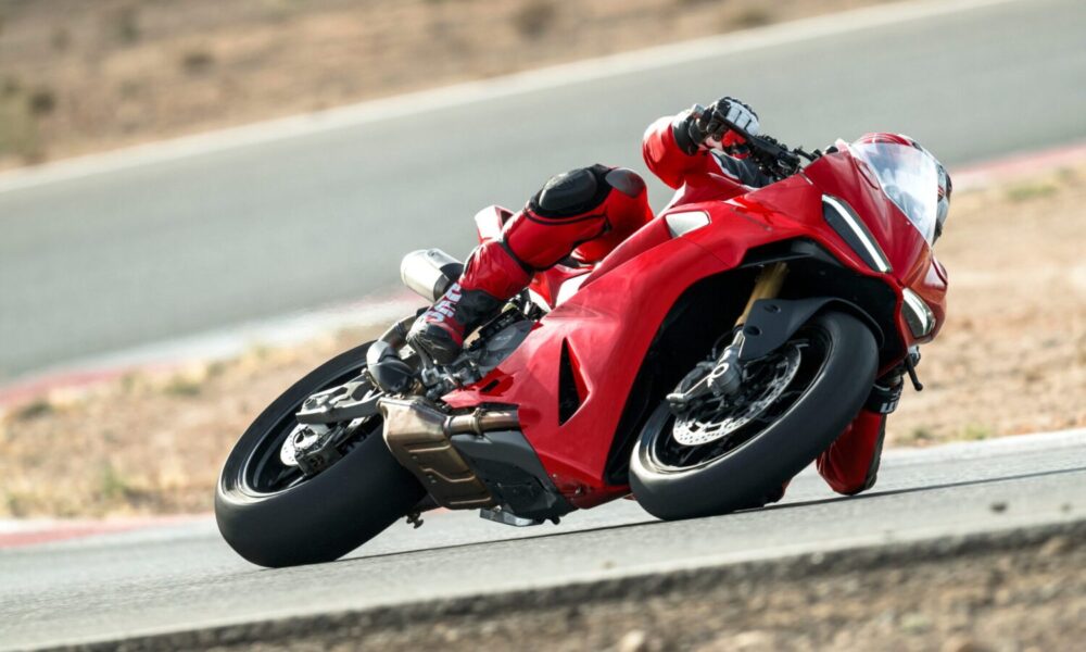 ducati panigale v2