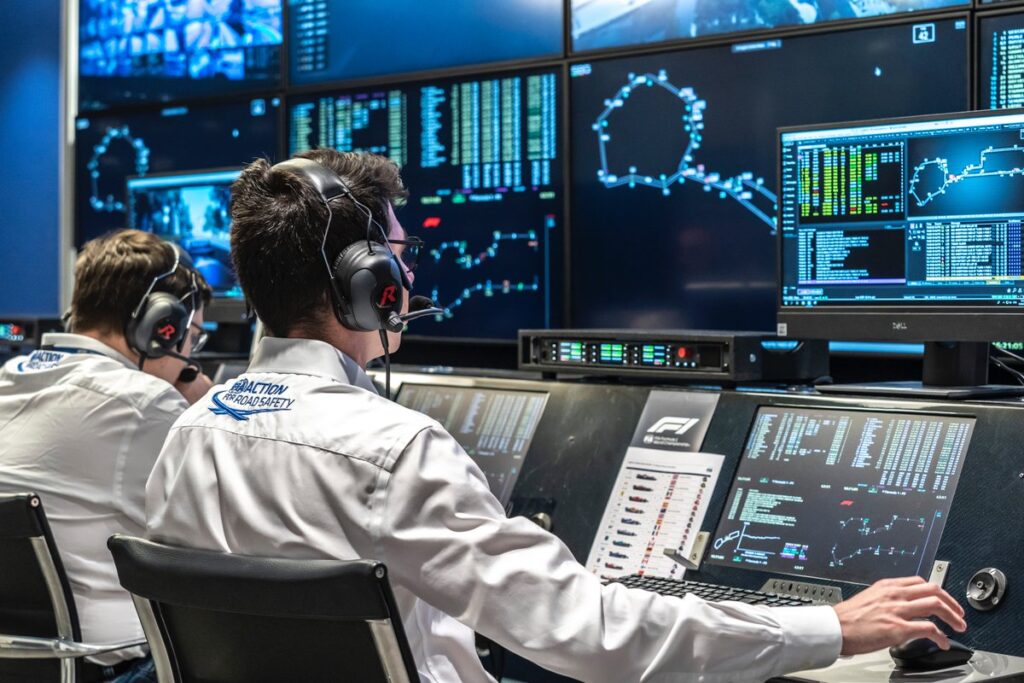 Il Remote Operation Center FIA (© x.com FIA)