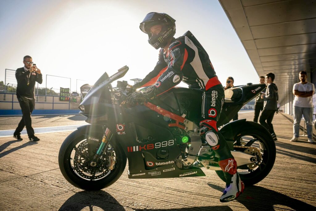 Alex Lowes sulla nuova Bimota KB998 a Jerez durante i test invernali