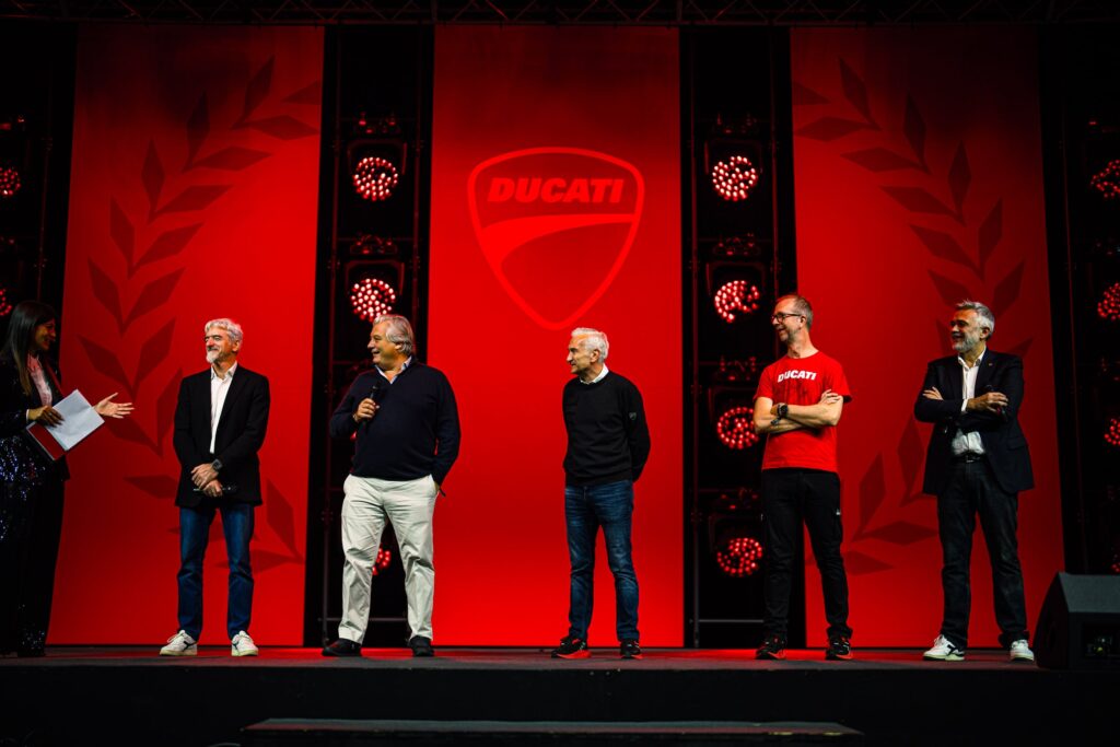 Dall'Igna sul palco di Campioni in Festa (© Ducati)