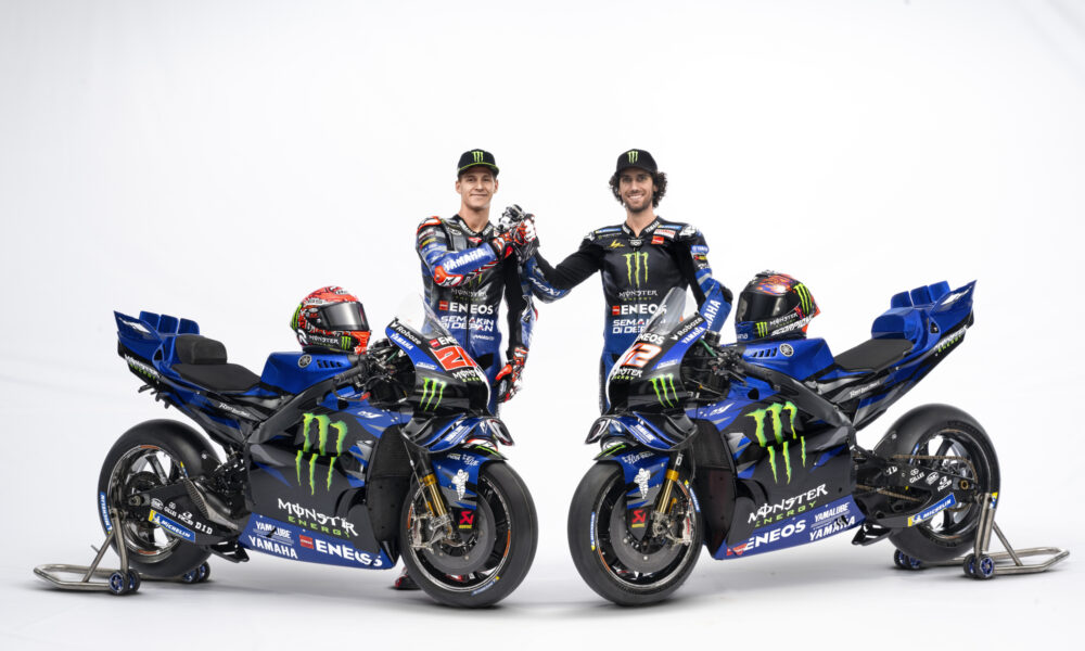 Quartararo e Rins con le loro nuove M1 2025 (© Yamaha MotoGP)