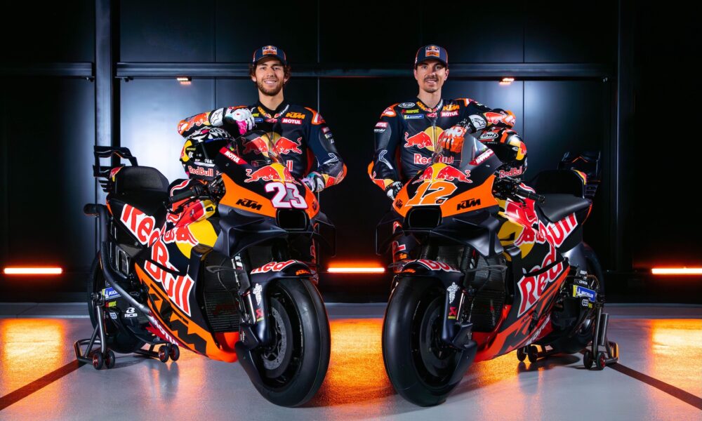 Enea Bastianini e Maverick Vinales sulle KTM RC16 Tech3 2025 (© KTM Tech3)