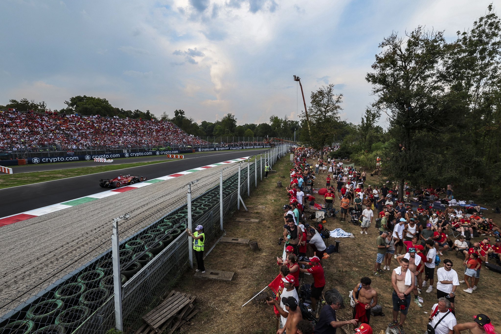 La Ferrari durante il GP d'Italia 2024 (© Scuderia Ferrari)