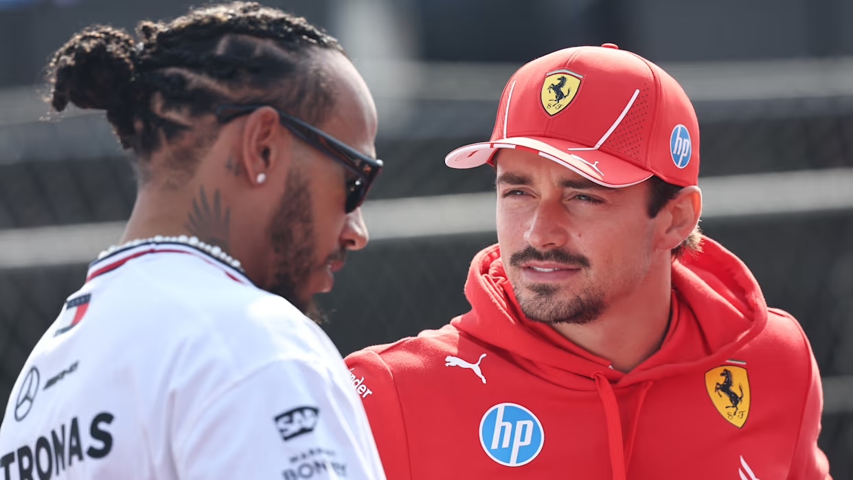 Lewis Hamilton e Charles Leclerc (© F1)