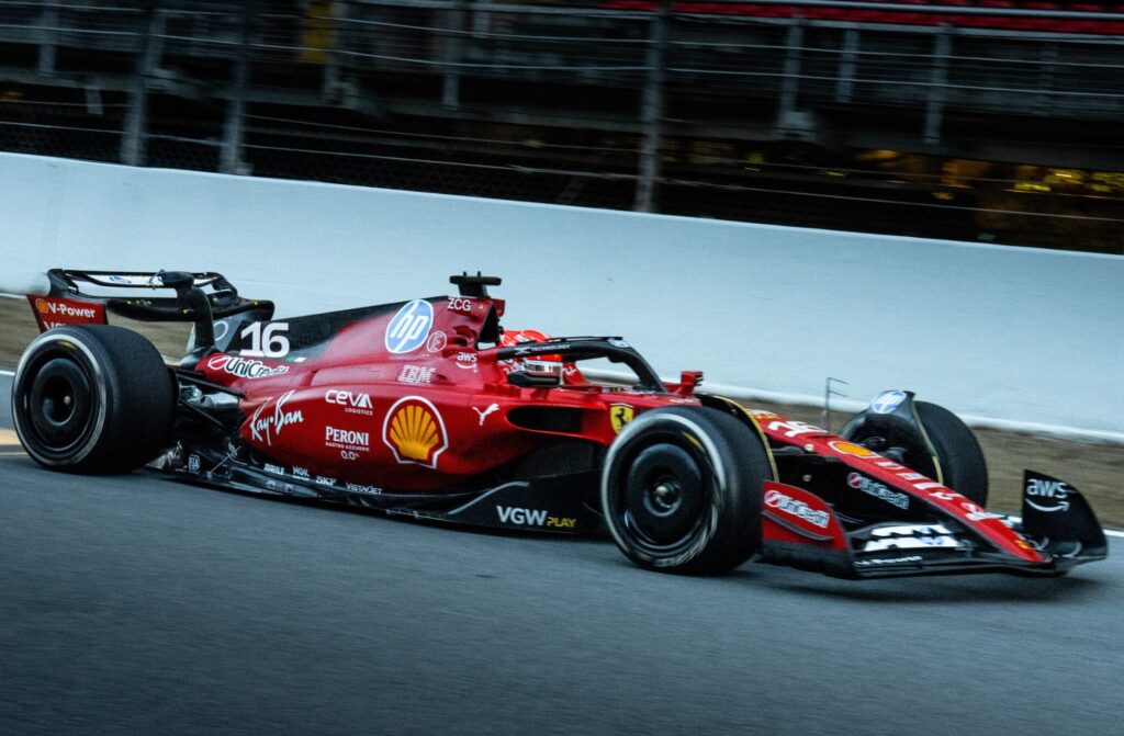 Charles Leclerc sul tracciato di Barcellona (© Scuderia Ferrari)