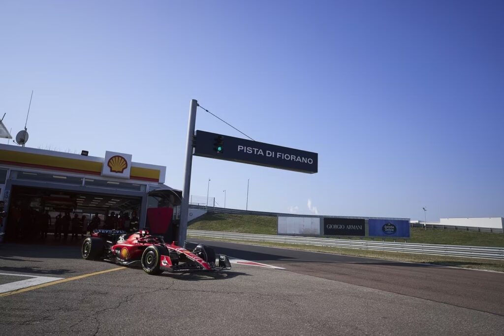 La SF-23 a Fiorano nel giorno della presentazione (© Ferrari)