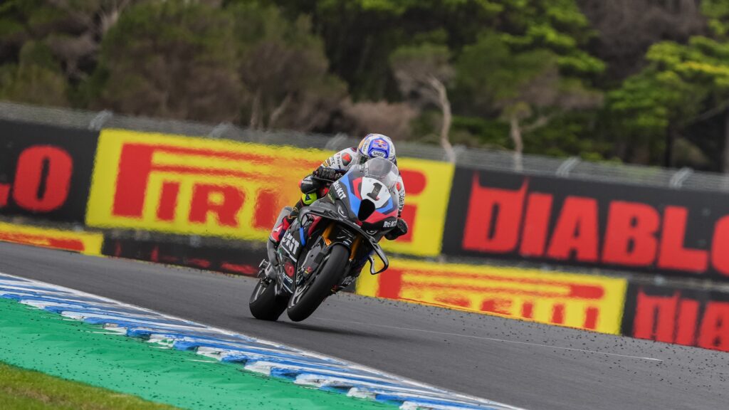 Toprak Ratzgatlioglu durante i test (© World SBK)