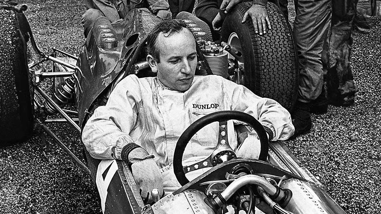 John Surtees l'unico pilota ad aver conquistato il titolo mondiale nel Motomondiale e in Formula 1