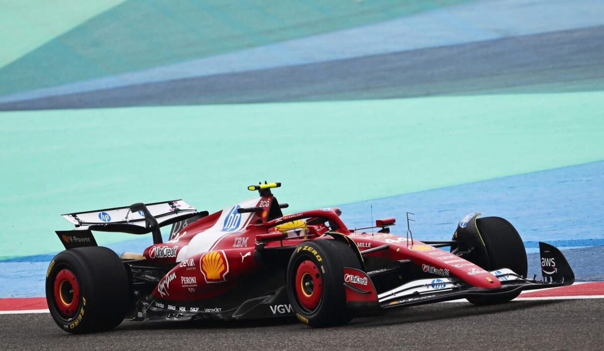 Lewis Hamilton al comando nella mattinata del day 2 dei test in Bahrain