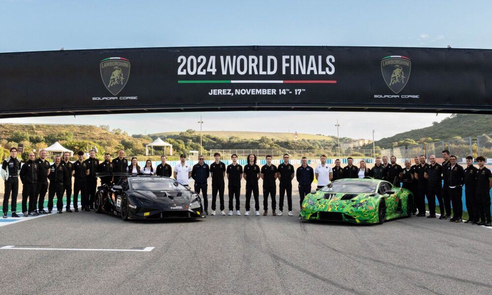 La foto di gruppo dello shootout dei Lamborghini Young Drivers Programs 2024 (© Lamborghini)