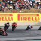 Pirelli verso la fornitura della MotoGP dal 2027. Qui le MotoGP a Barcellona sotto i cartelloni Pirelli (© Red Bull Content Pool)