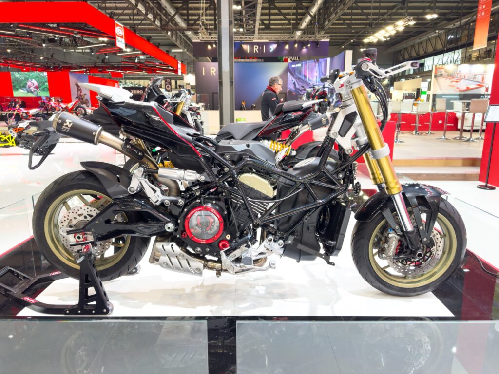 L'Italjet Dragster 700 Twin Limited Edition nuda all'EICMA 2024(© Italjet)