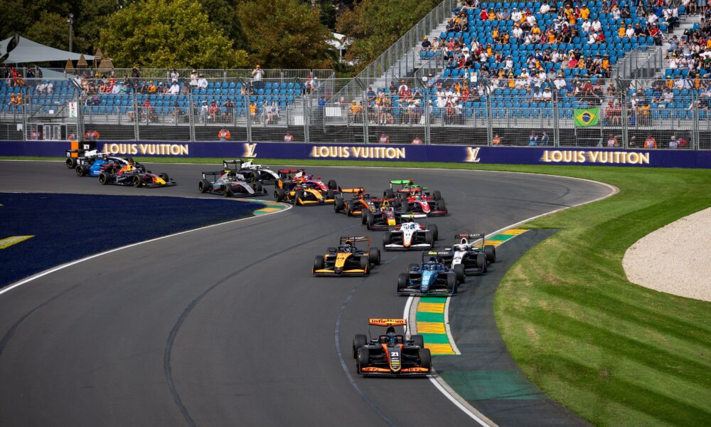 Le monoposto di F3 durante la Sprint Race di Melbourne