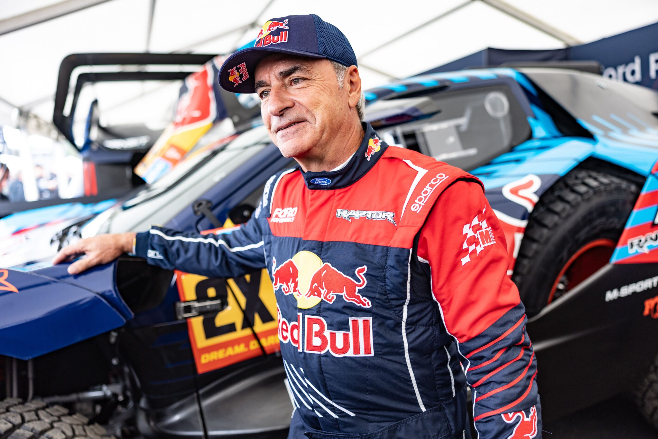 Carlos Sainz con la Ford prima della Dakar 2025