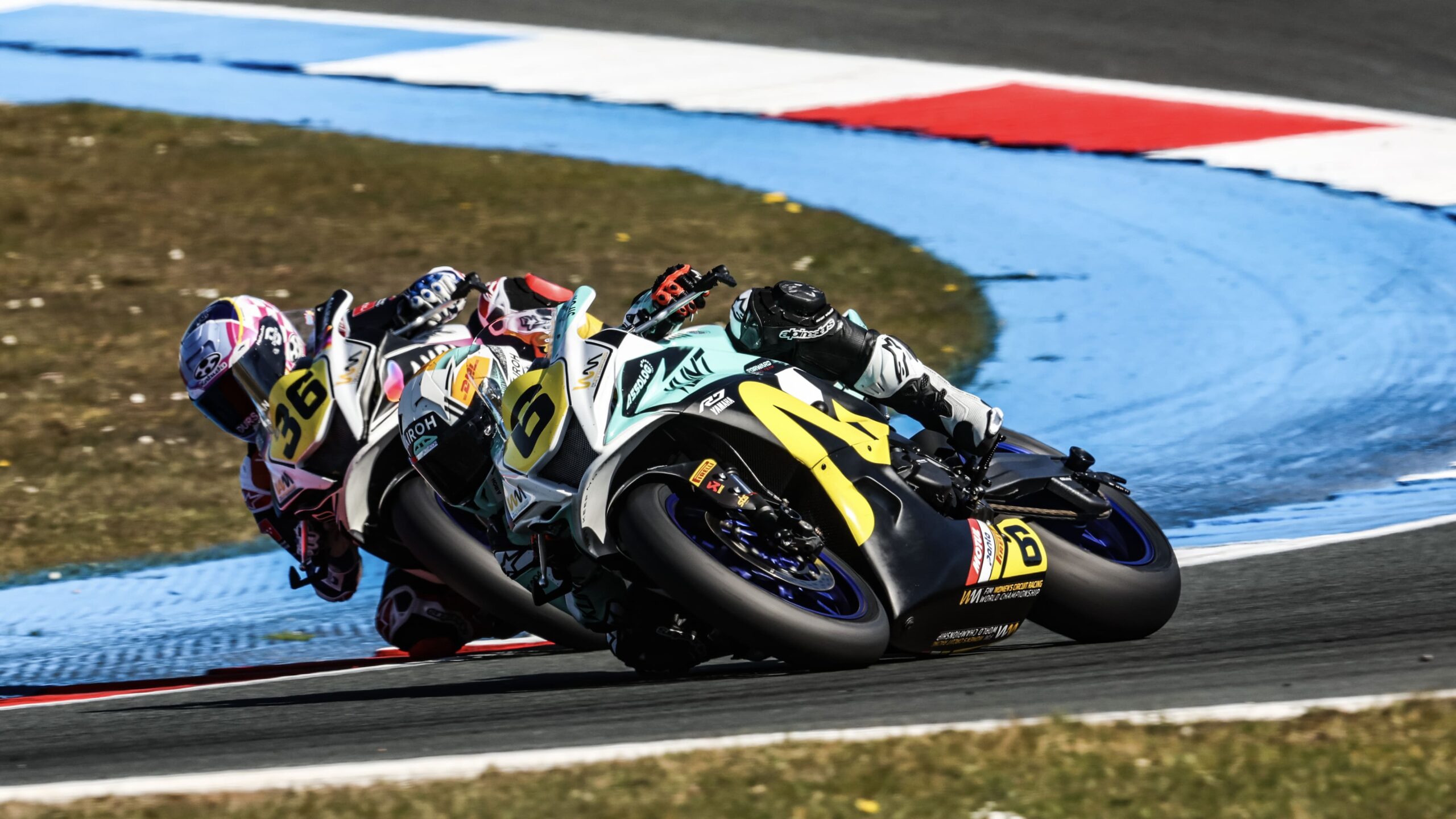Beatriz Neila e Maria Herrera in lotta per la vittoria ad Assen