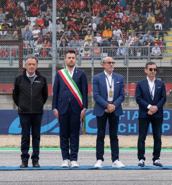 Il Sindaco Panieri con, da sinistra, Benvenuti e Minardi. Alla sua destra, Richard Mille, Fillon e Lequien (© Comune di Imola)