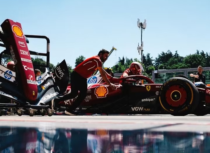 L'ala anteriore Ferrari a Imola (© Scuderia Ferrari)