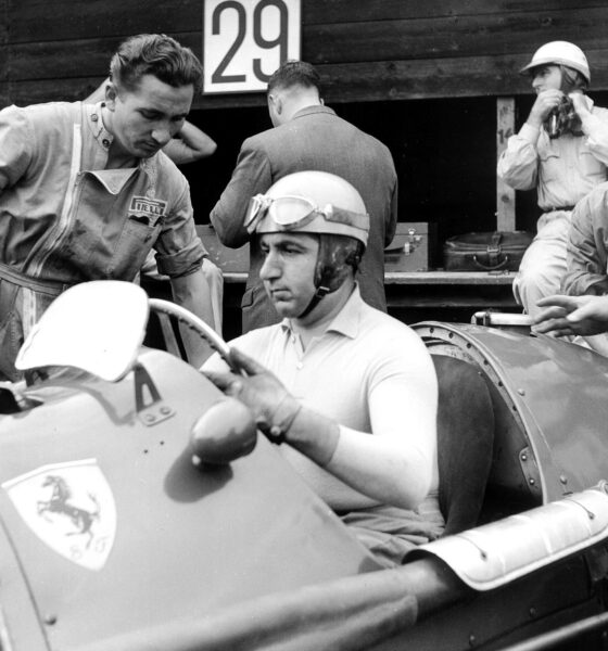 Alberto Ascari prima di scendere in pista nel GP di Svizzera 1953