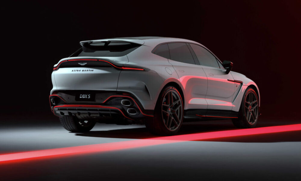 Aston Martin DBX S
