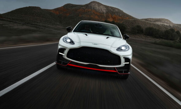 Aston Martin DBX S