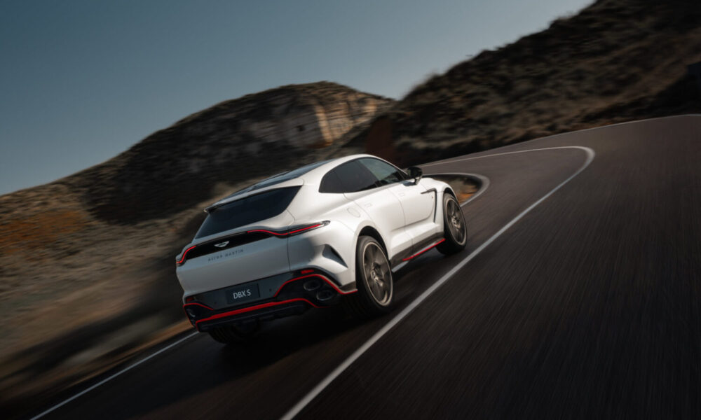 Aston Martin DBX S