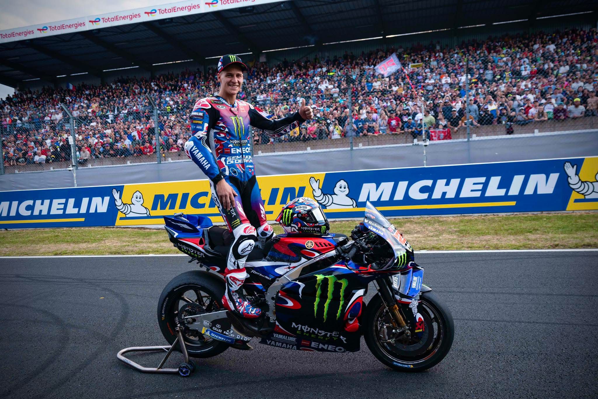 Fabio Quartararo e la sua Yamaha con la livrea speciale per la domenica di Le Mans