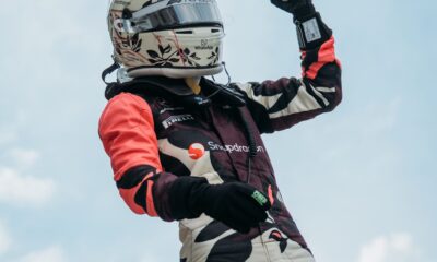 Doriane Pin festeggia la vittoria in Gara 1 a Miami
