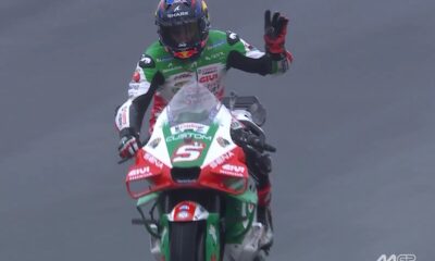 L'arrivo trionfale di Johann Zarco nel GP di Le Mans