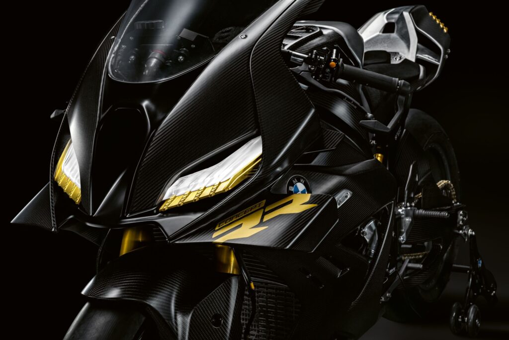 Il frontale della Concept RR (© BMW Motorrad)