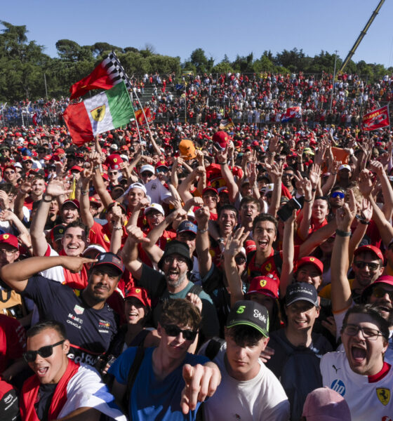 L'invasione di pista durante il GP di Imola (© Autodromo Imola)
