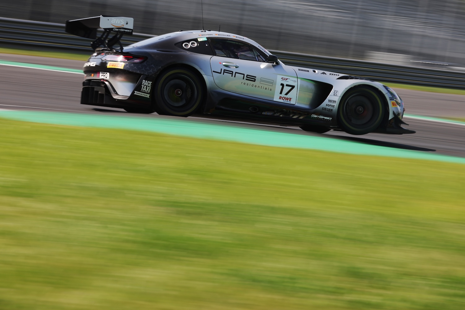 La #17 Mercedes-AMG GetSpeed prima nelle qualifiche GTWCE Monza 2025 (© SRO)
