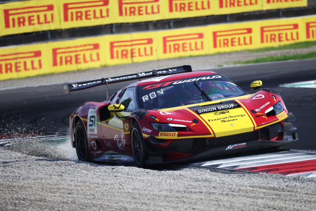 Alessio Rovera sulla #51 Ferrari AF Corse - Francorchamps Motors (© SRO)