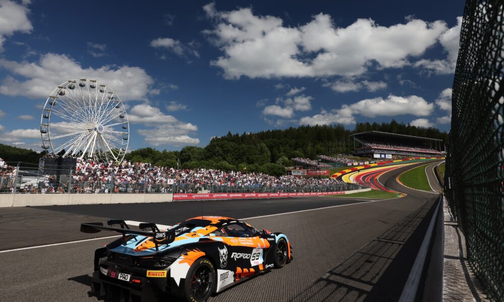 La #59 McLaren Garage59 (© SRO/JEP)