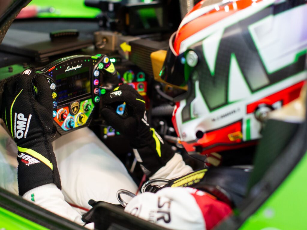 Il volante della SC63 a Le Mans (© Lamborghini Squadra Corse)