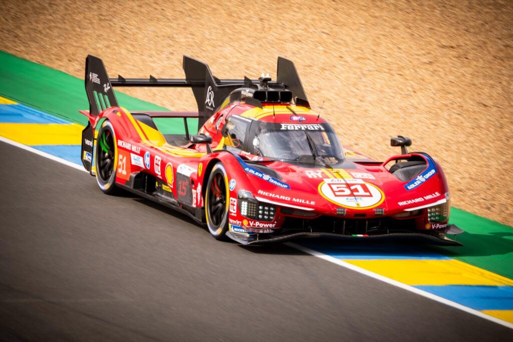 La #51 Ferrari impegnata a La Sarthe (© ACO)