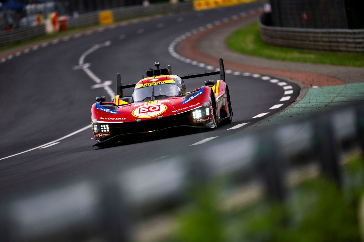 La Ferrari #50 in testa alla 24 Ore di Le Mans dopo 6 Ore