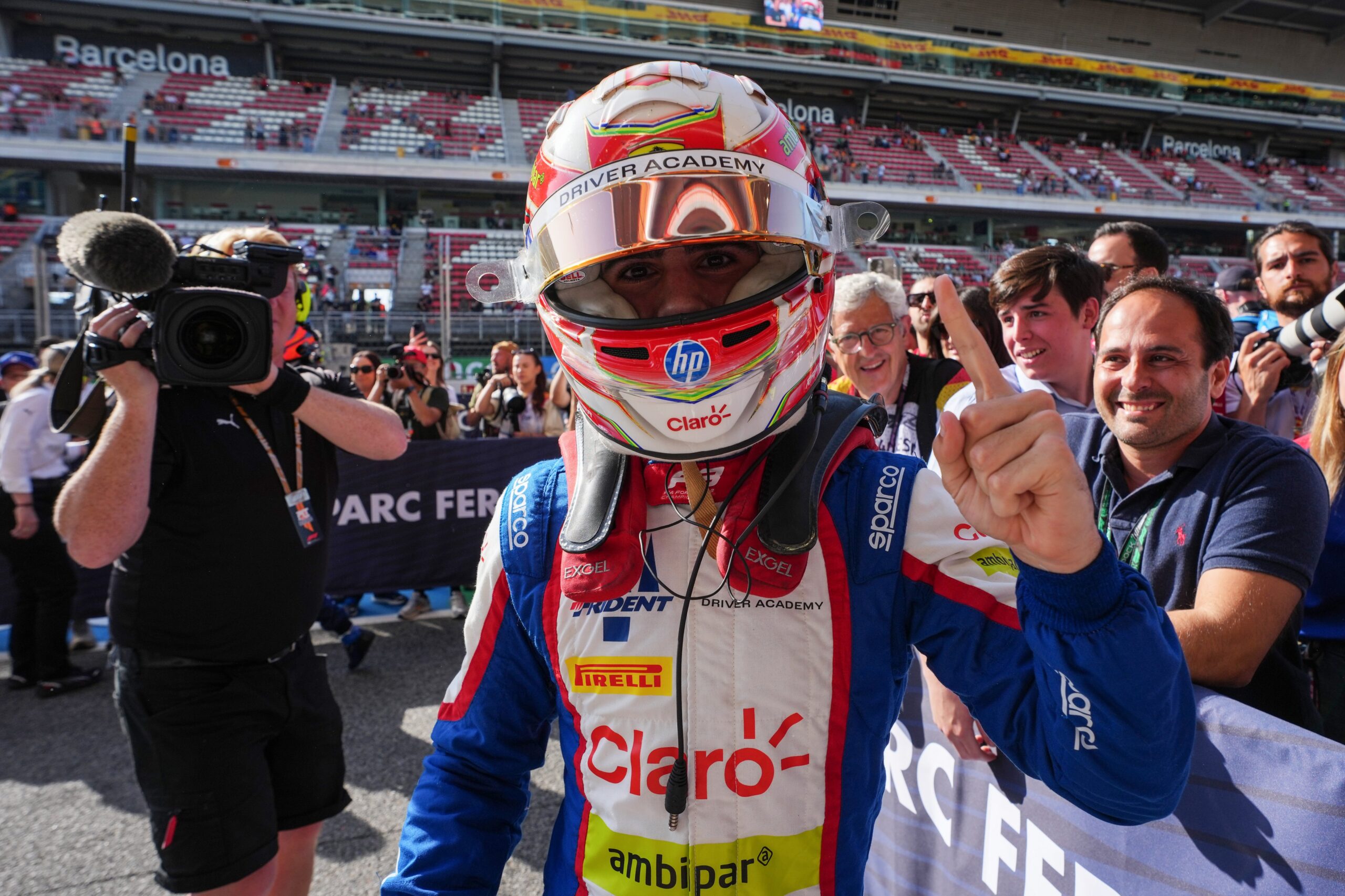Rafael Camara vincitore della Feature Race di F3 e leader del campionato