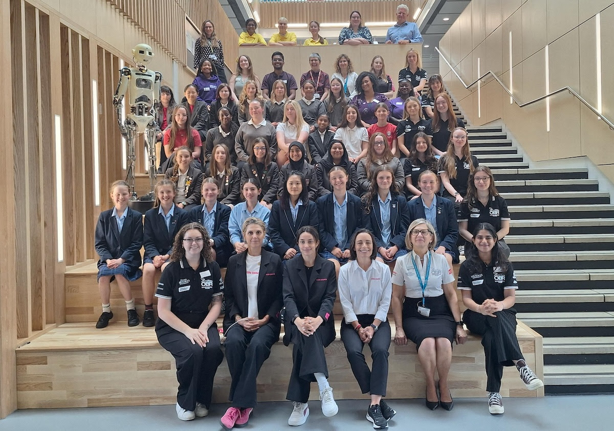 Le Iron Dames durante il Women in Engineering Day 2025